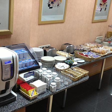Hostal Cataluna Zaragoza Dış mekan fotoğraf