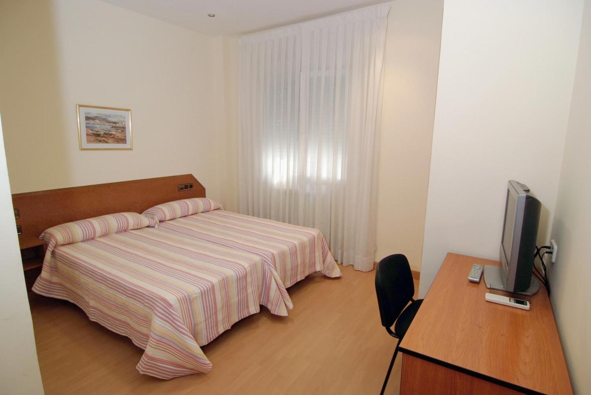 Hostal Cataluna Zaragoza Dış mekan fotoğraf