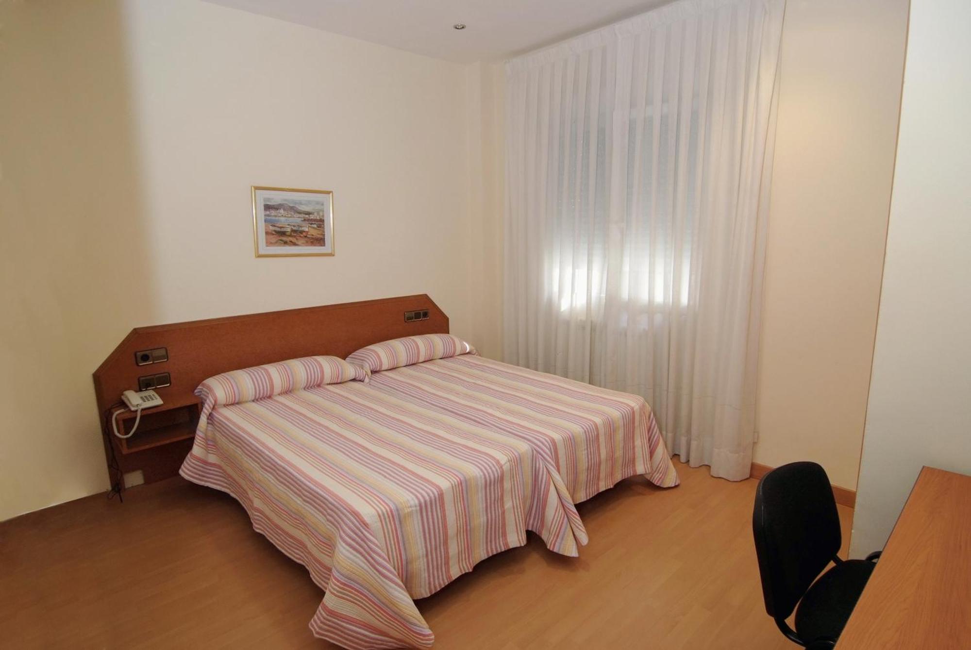 Hostal Cataluna Zaragoza Dış mekan fotoğraf