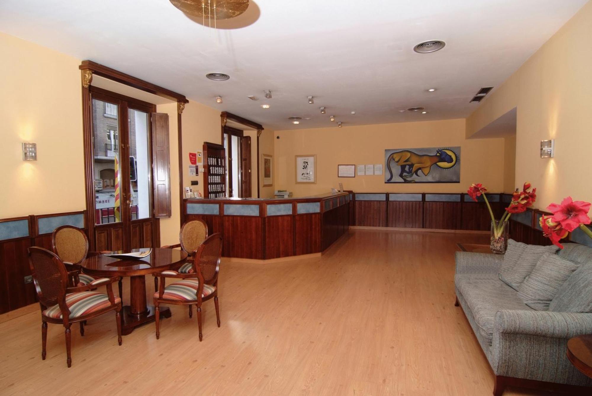 Hostal Cataluna Zaragoza Dış mekan fotoğraf